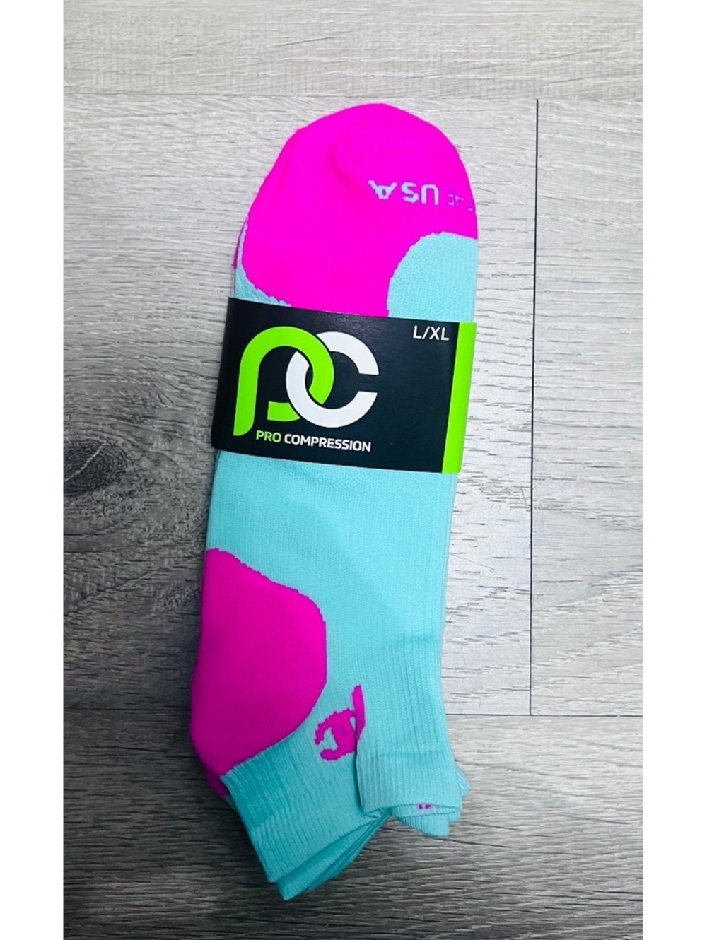 Pro Compression L/XL Athletic Socks Pink and Light Blue